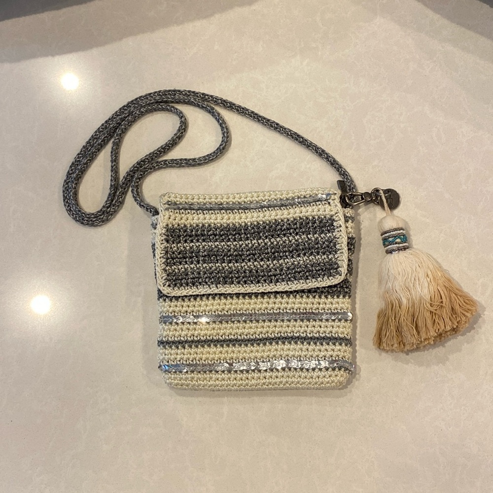 Cute. The Sak Crochet Crossbody Purse Small Grey and Off White NWOT